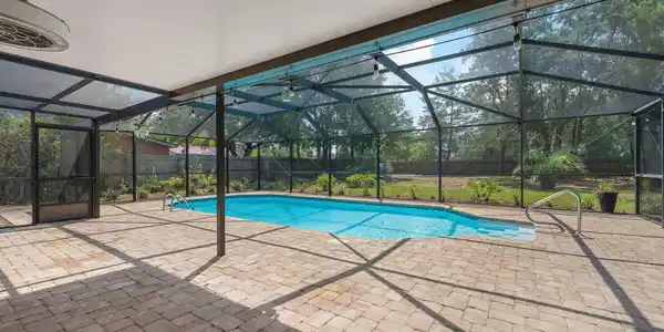Image 2: Low 400s best pool home on the market