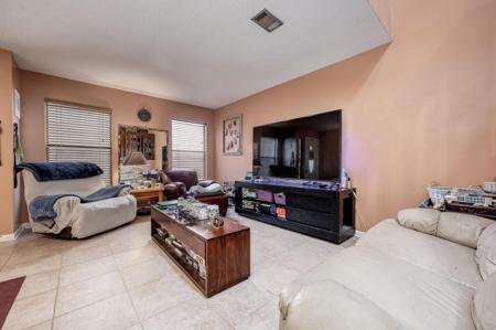 93 4Th Avenue