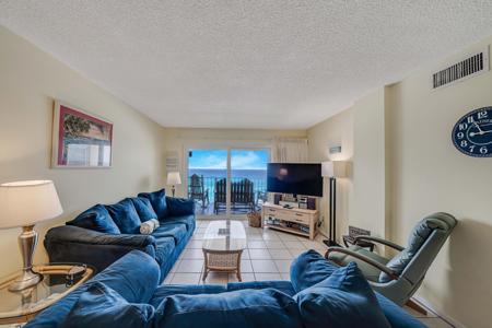 5801 Thomas Drive