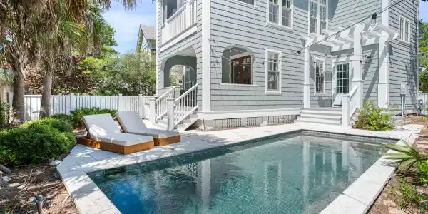Image 4: Private Pool