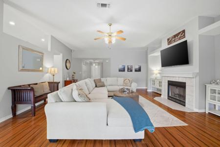 7237 Brinkley Street