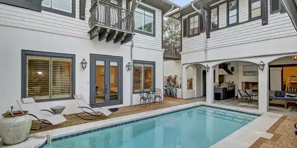 156 Kingston Road