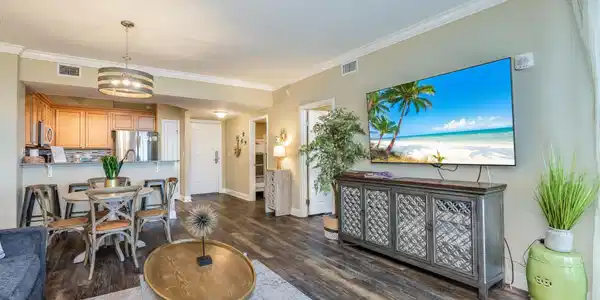 4207 Indian Bayou Trail