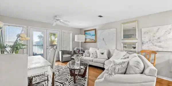 8 Stewart Lake Cove