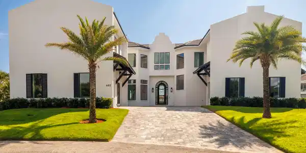 Image 2: AndysHouse1-HDR-2