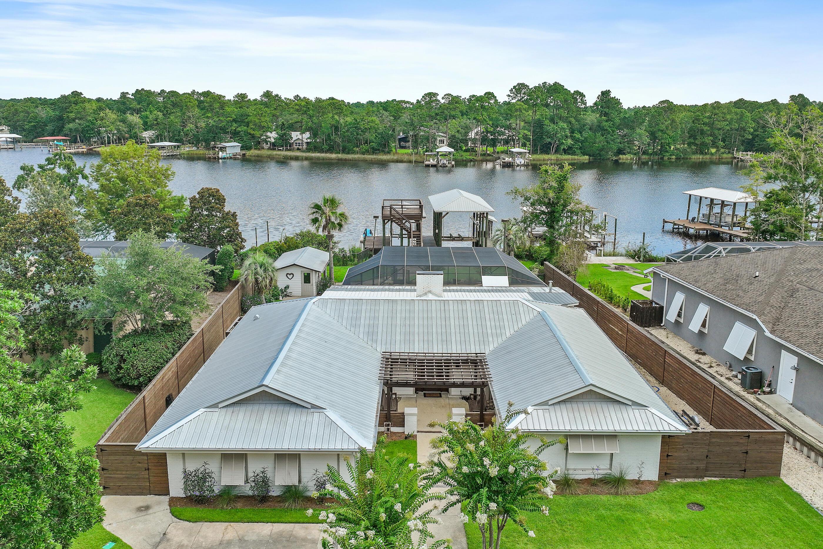 Image 3: 772 Bay Grove Road