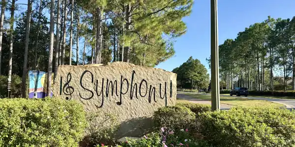 Image 3: 786 Symphony Way, Freeport FL