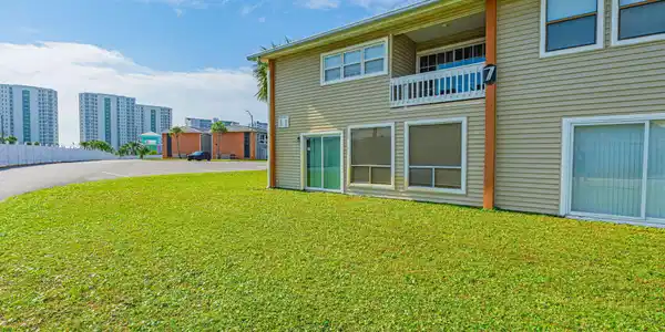 Image 2: 2-web-or-mls-2 DSC05447-HDR-3