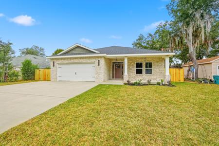 15 Plew Avenue