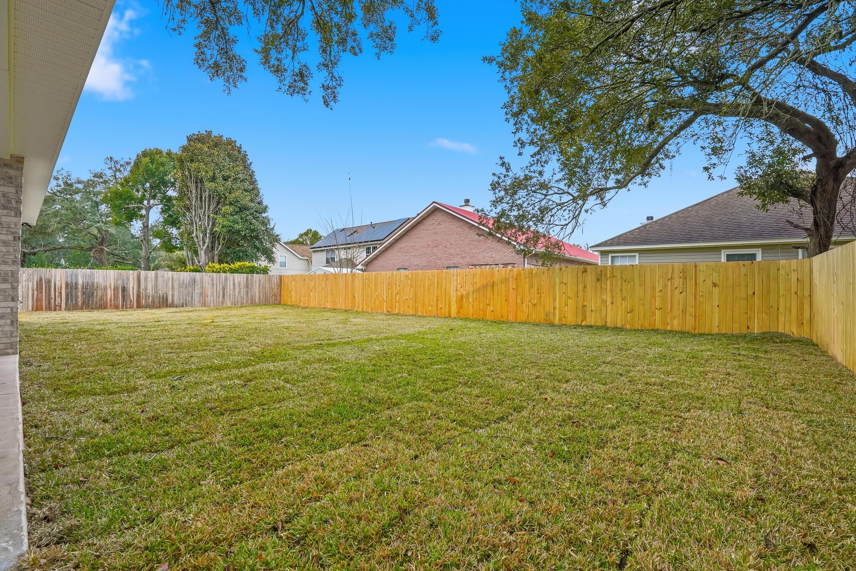 Image 2: 15 plew ave -14