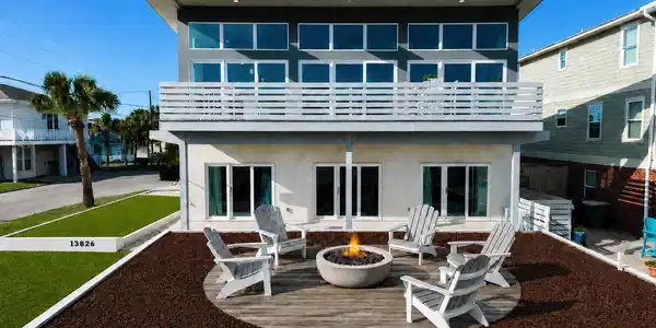 Image 2: Welcome to your luxury beach home!