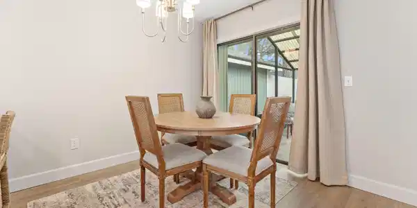 Image 3: coxy dining and open concept