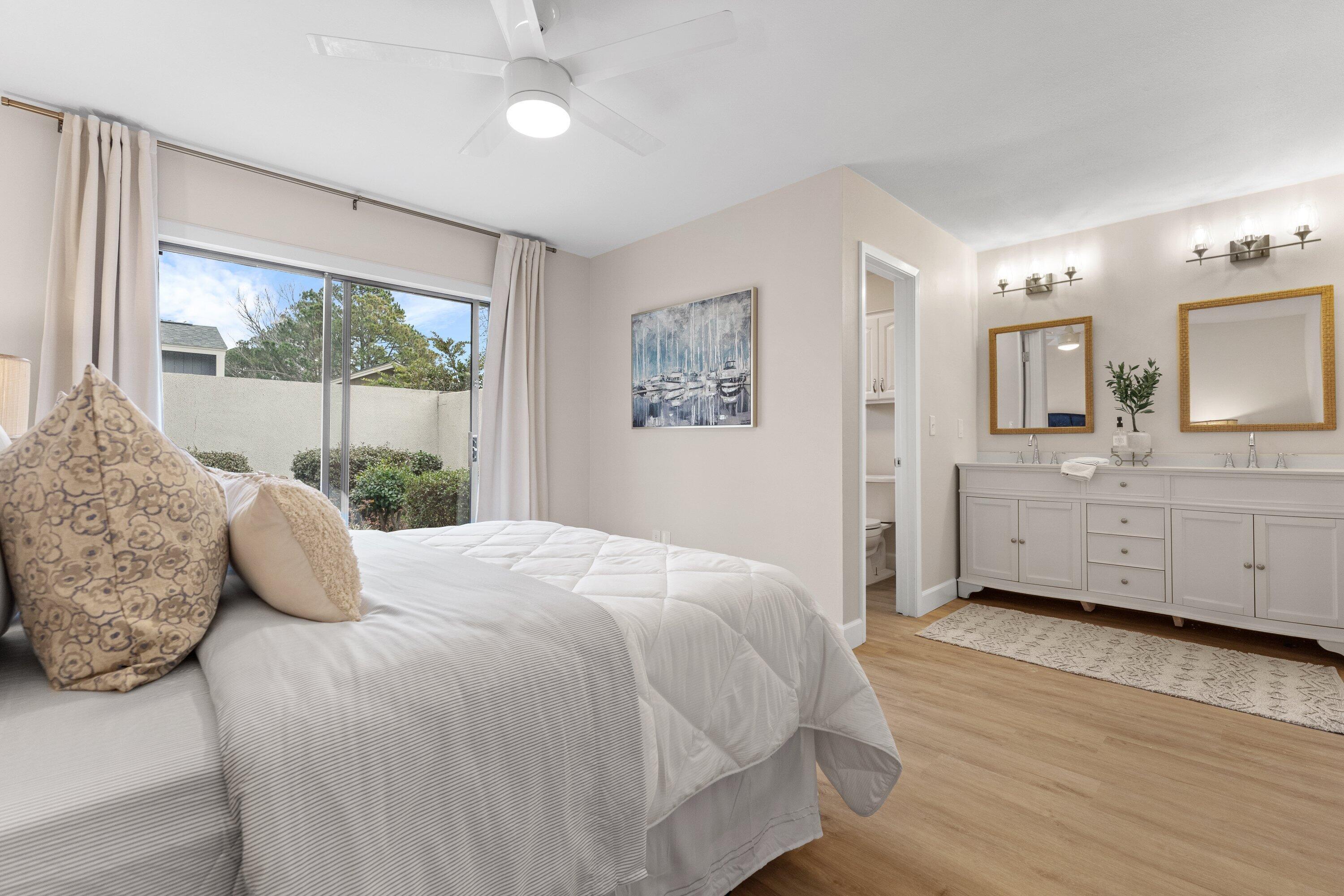 Image 4: Master Suite