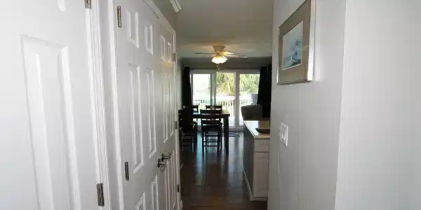 Image 3: Front Hallway