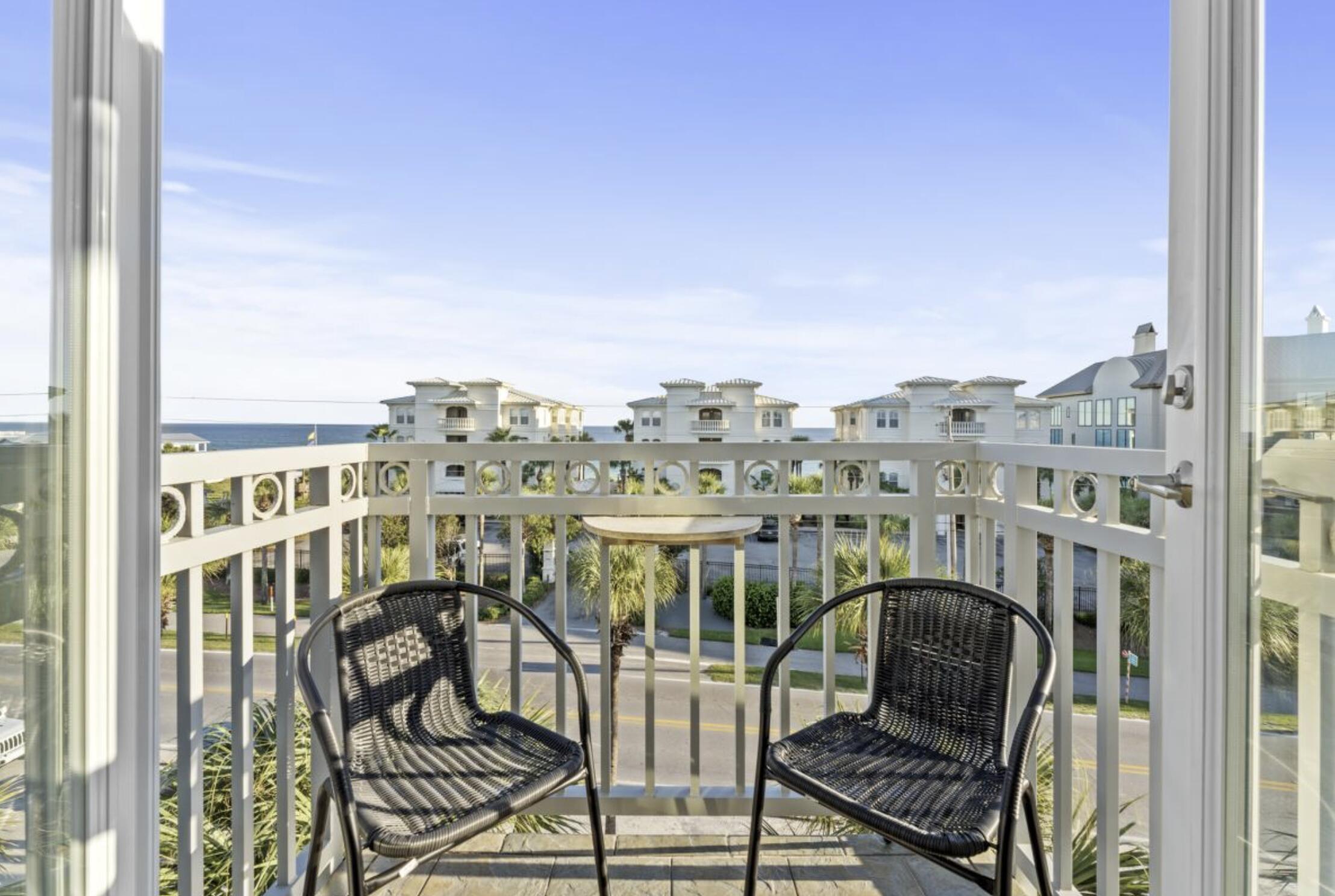 Image 1: 411 Gulf Place