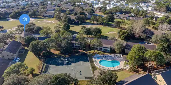Image 3: Location