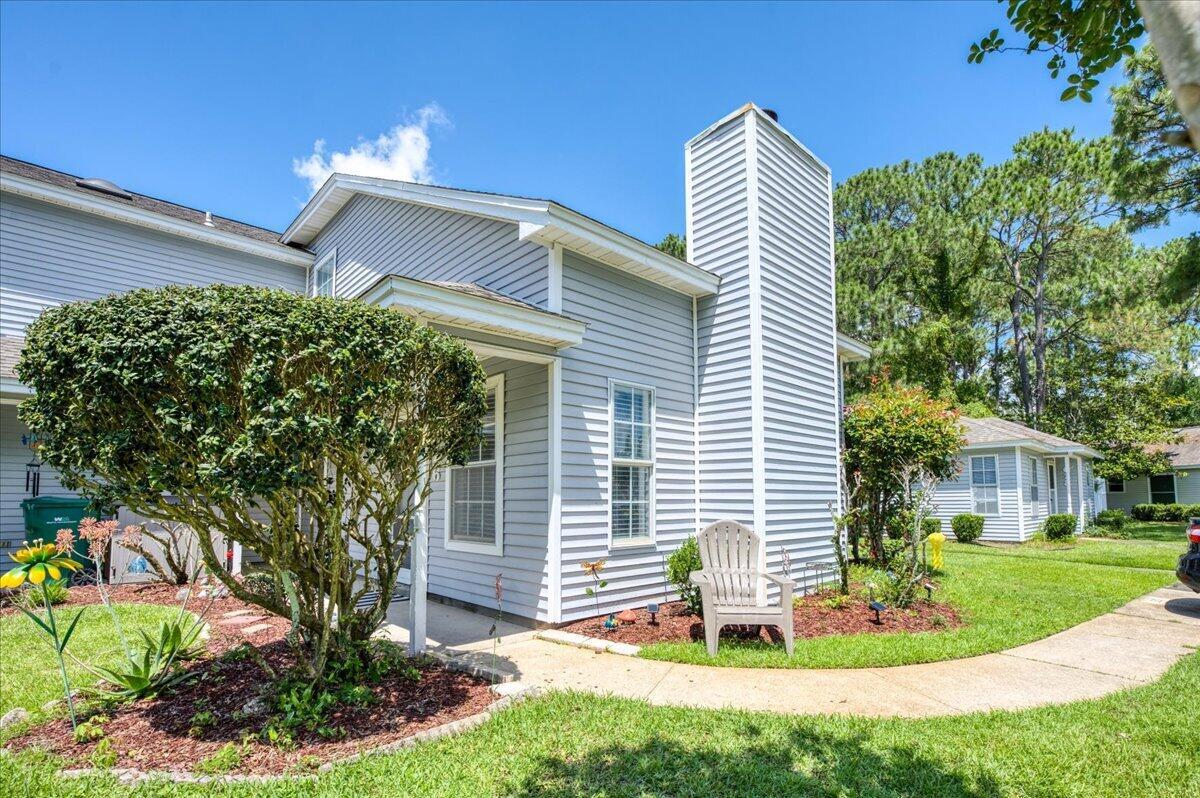 Image 2: 01-626 Emerald Ln-FWB-1
