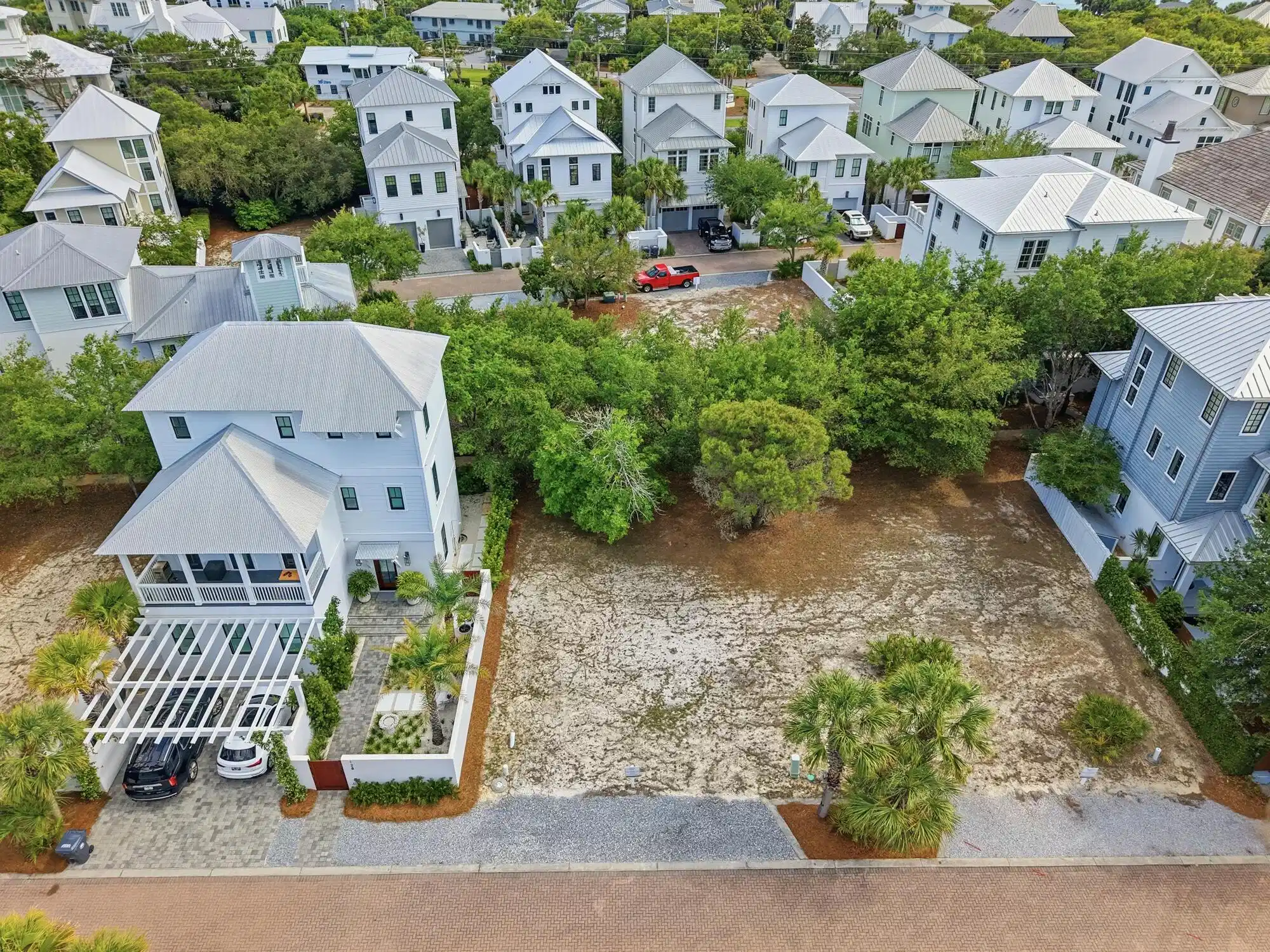 Image 1: Lot 26 Sand Oaks