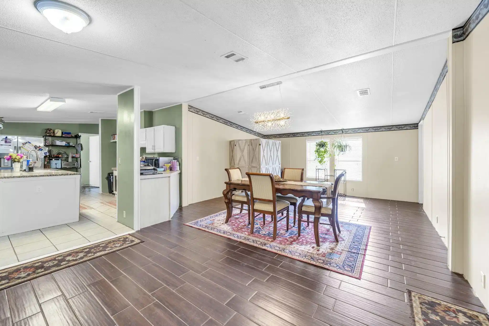 Image 1: 7-web-or-mls-DSC09072