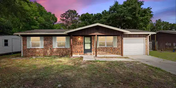 12 Twisted Oak Trail