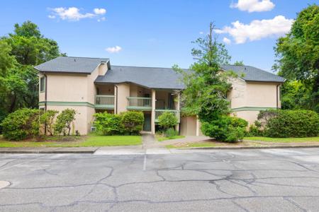 55 Bay Drive