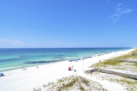 790 SANTA ROSA Boulevard