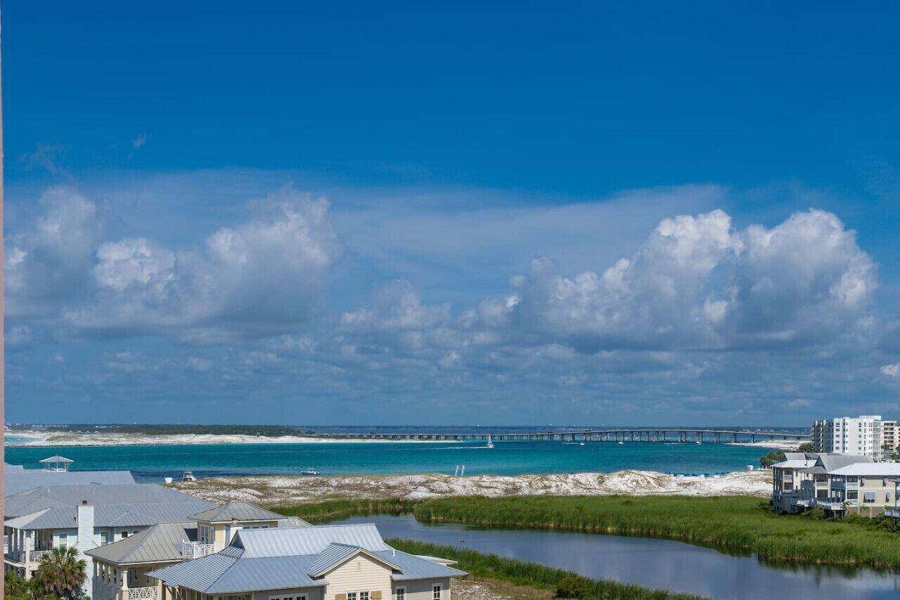 Image 1: view