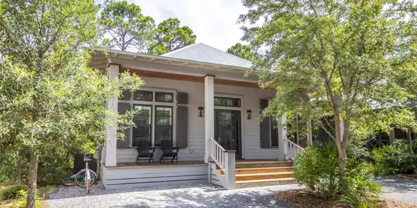 18 Bay Laurel Lane