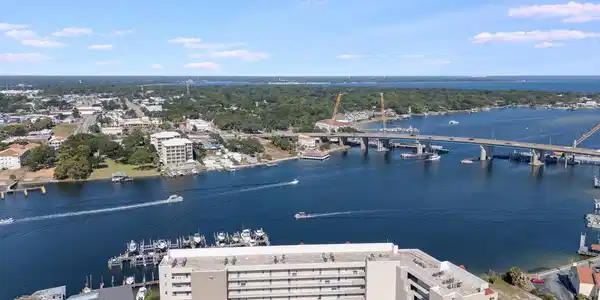 Image 3: Aerial 3
