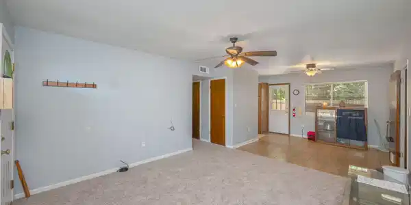 Image 4: 61-web-or-mls-4-7th-st