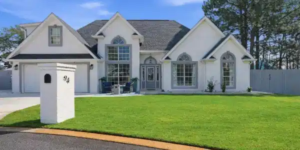 94 Hidden Lakes Circle