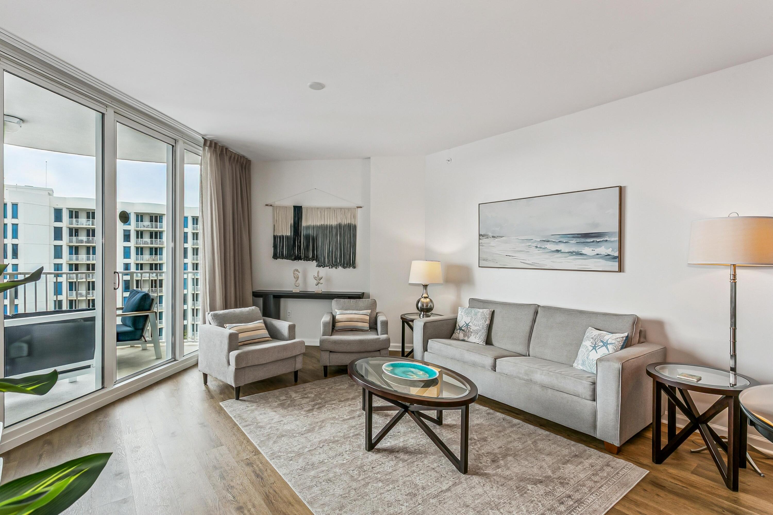 Image 2: Living Room