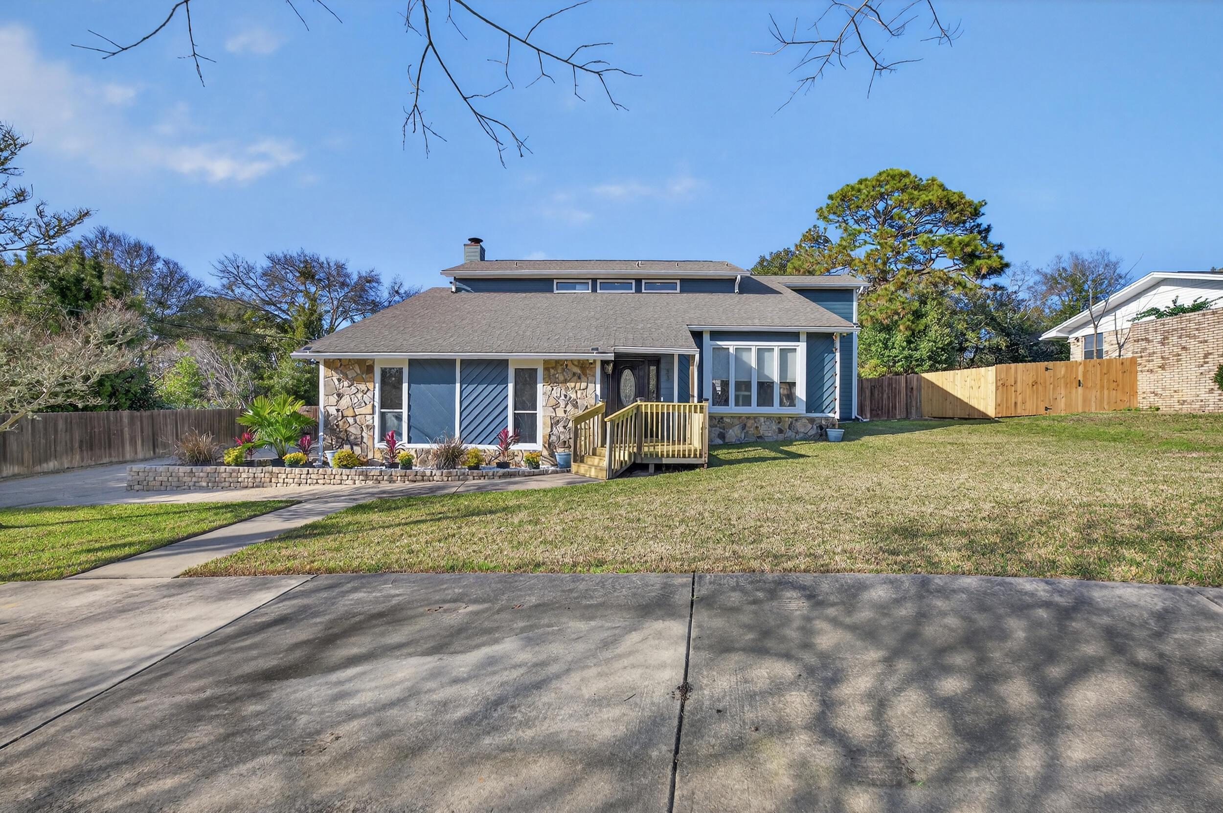 Image 1: Front Exterior