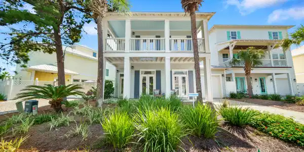 95 Saint Simon Circle