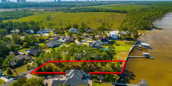 Image 4: 306 Moonlight Bay Dr Aerial Outlined-4