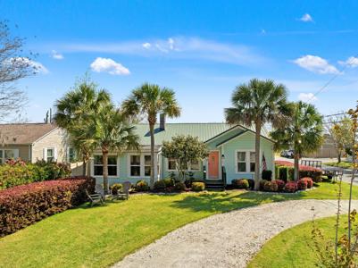 200 N Cove Boulevard
