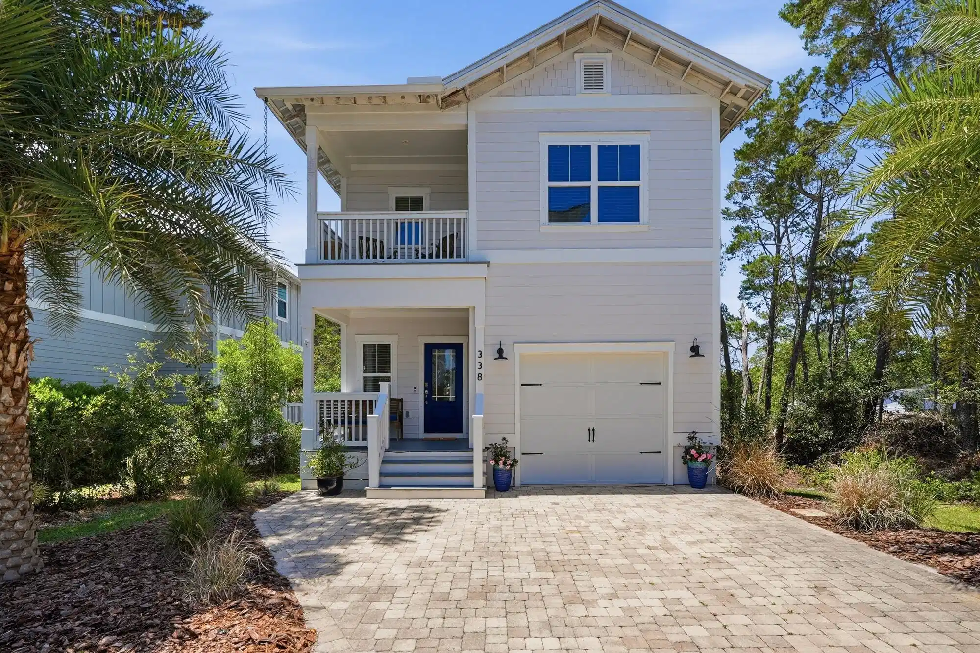 Image 1: Welcome to 338 Grande Pointe