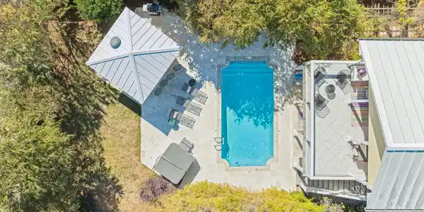 Image 3: Backyard