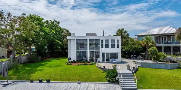 Image 3: 13-web-or-mls-521-dorado-ave
