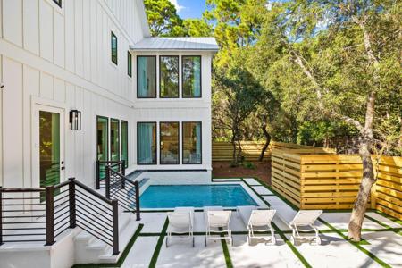 261 Defuniak Street