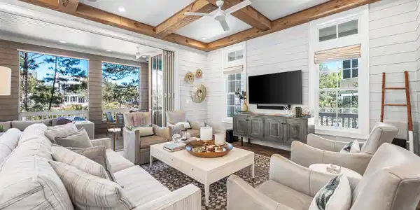 41 Compass Point Way