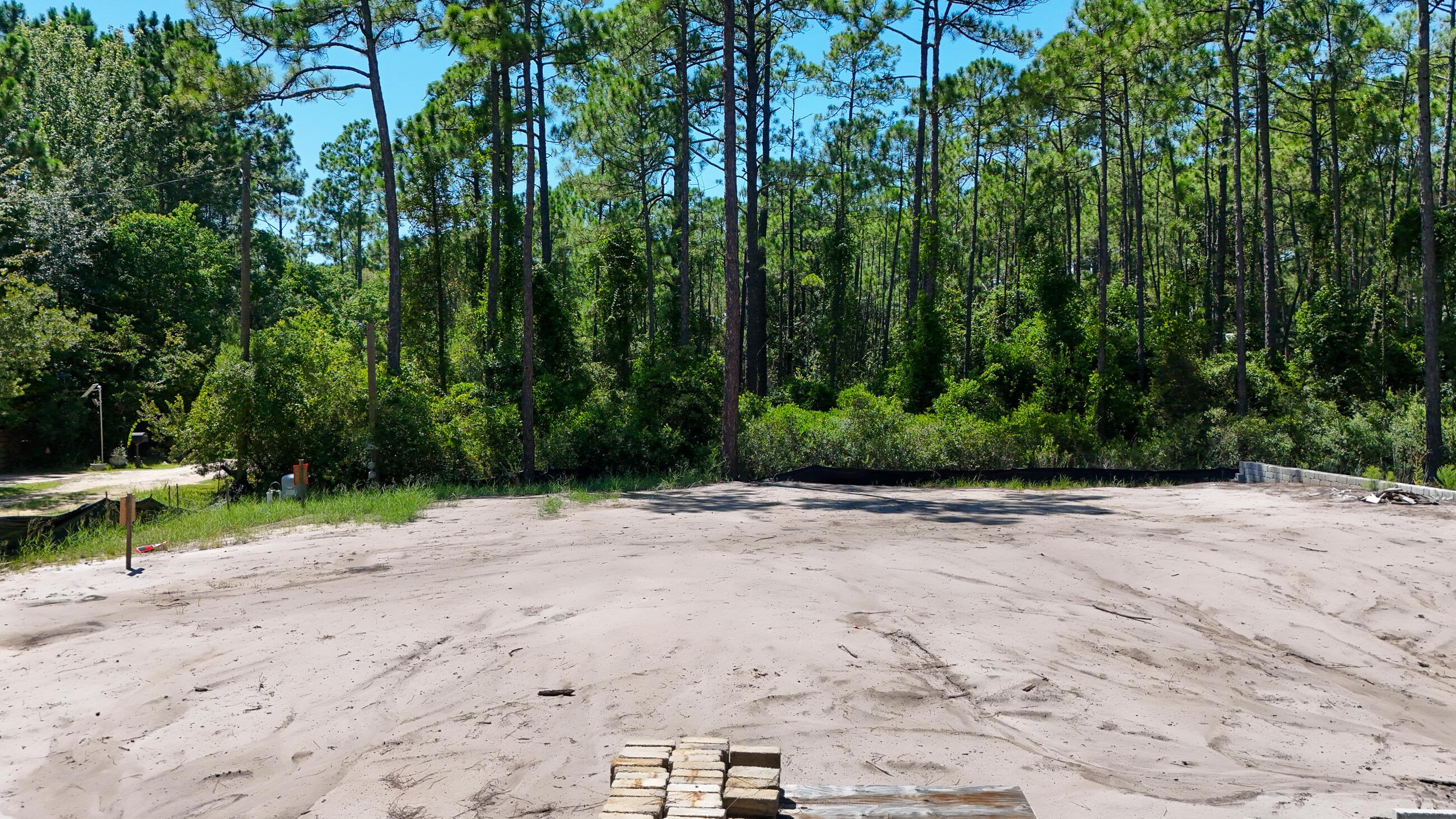 Image 1: DJI_20241101001927_0195_D