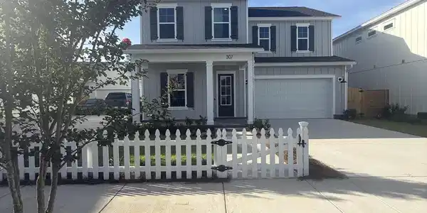 307 Gazelle Court