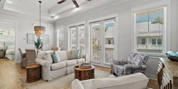 89 E Pine Lands Loop