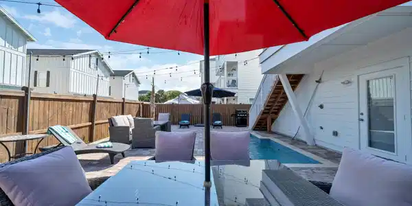 Image 3: Back Yard 3