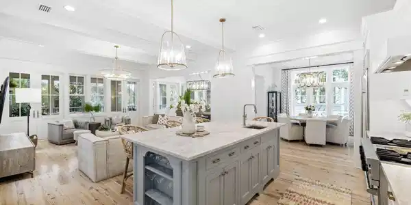 30 E Yacht Pond Lane