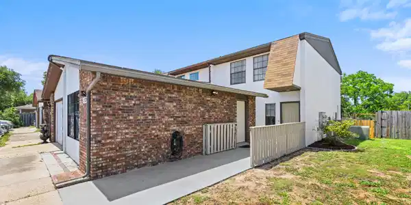 Image 2: 137'5thAve-Shalimar-FL-002