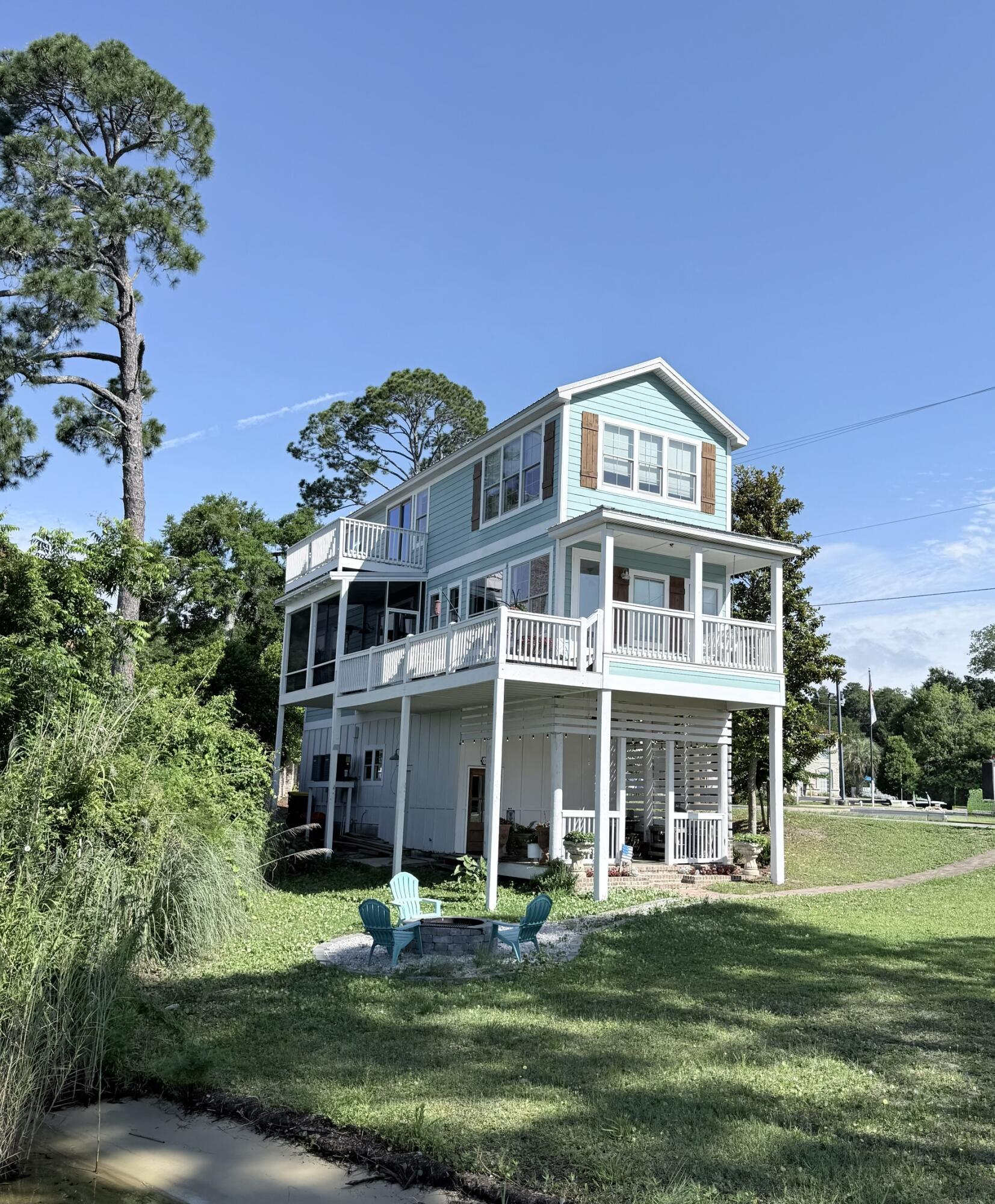 Image 2: Back yard to house
