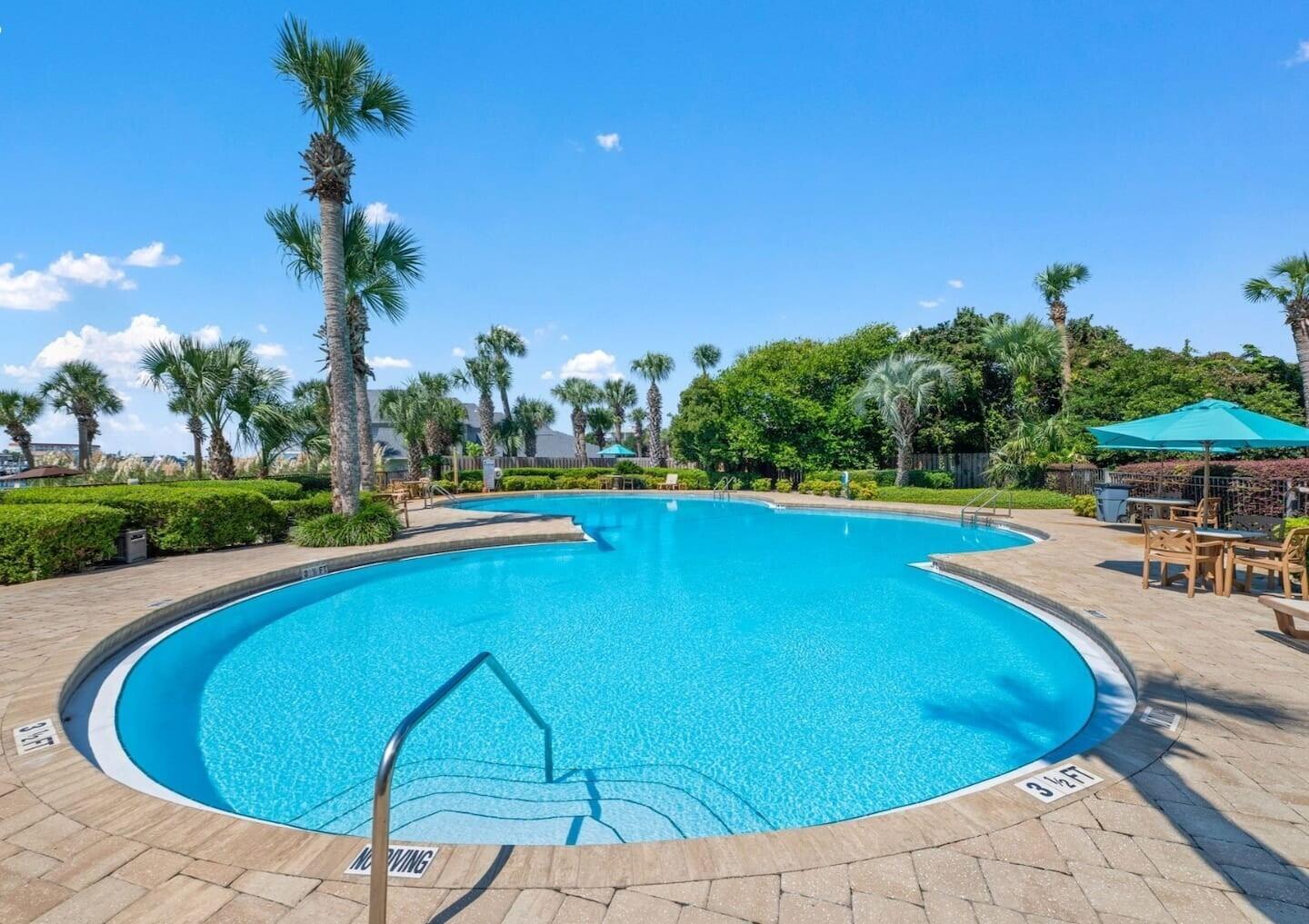 Image 4: Pool 2 Brooks landing