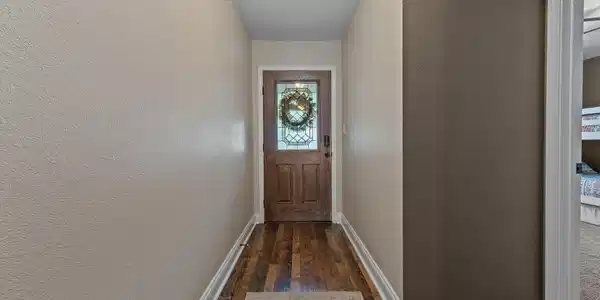 Image 4: 5-web-or-mls-8147-sierra-st